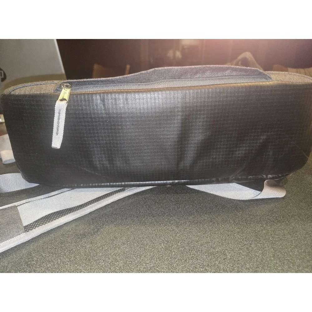 L.L.Bean Laptop Messenger‎ Bag Gray Commuter Rain Cover LED Light Shoulder Bag